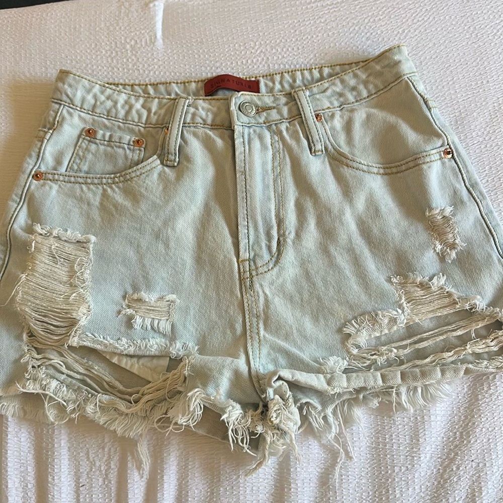 Signature8 High Rise Ripped Jean Shorts- Size Small